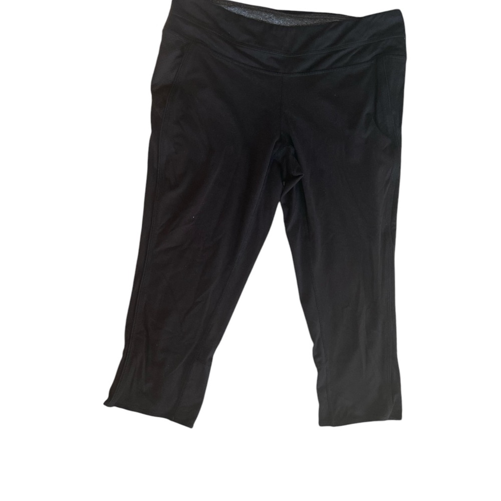 Black Capri Leggings